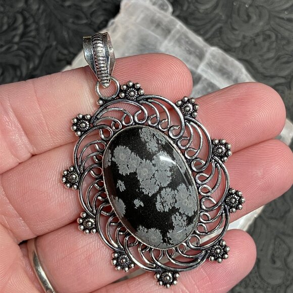 Snowflake Obsidian Floral Pendant Stone Crystal Jewelry - Picture 3 of 7